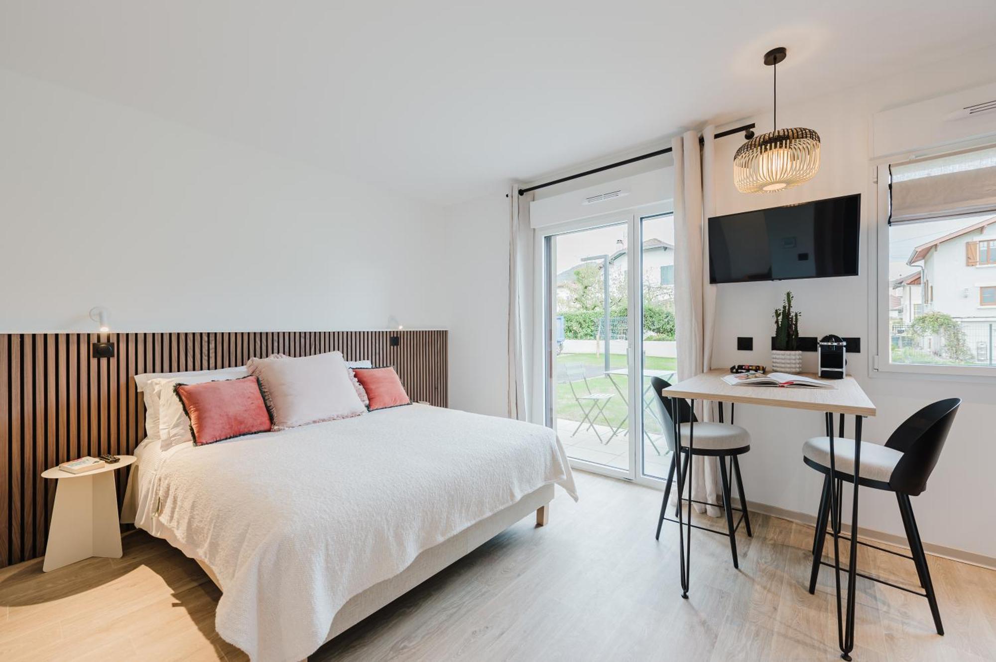 Appart Hotel Neostelia Annecy Exterior photo